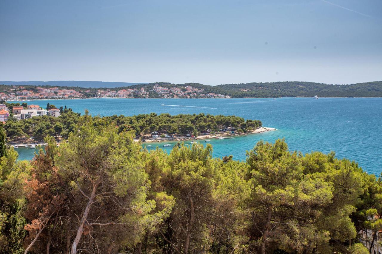 Villa Fani - Apartments In Trogir Exterior photo