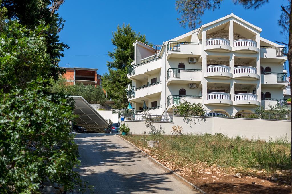 Villa Fani - Apartments In Trogir Exterior photo